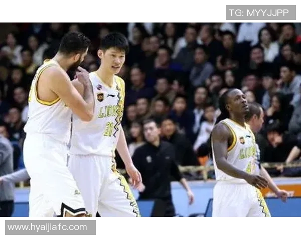 广州羽毛球队以75分稳居冠军赛积分榜首位展现强劲实力